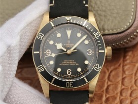 復(fù)刻手錶錶帝舵 XF帝舵碧灣青銅型貝克漢姆同款M79250BA-0001￥3980